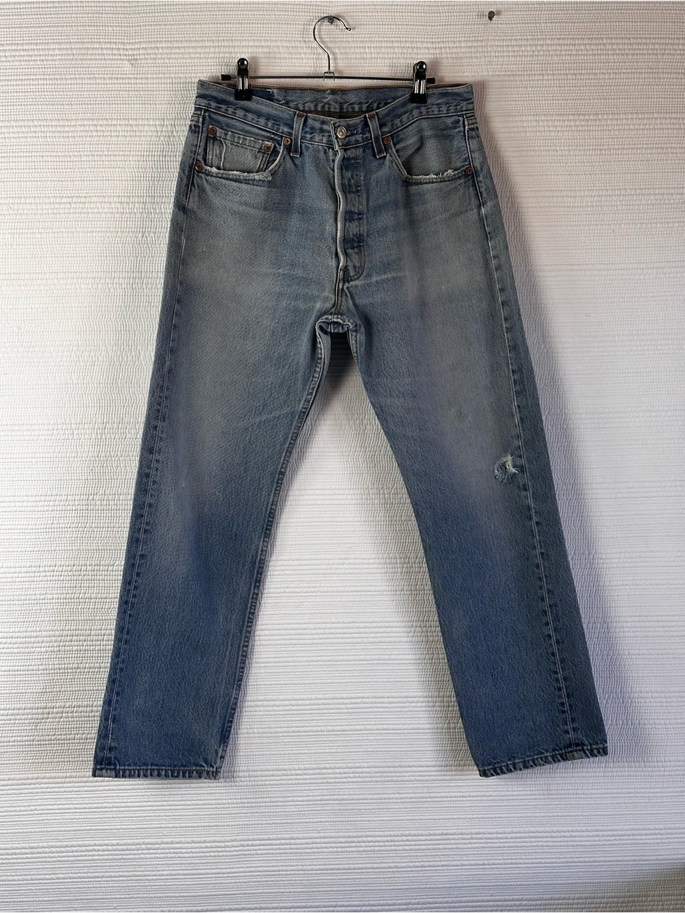 Vintage Levi’s 501XX W33 L32 Made in USA Light Wash Distressed Button Fly Jeans